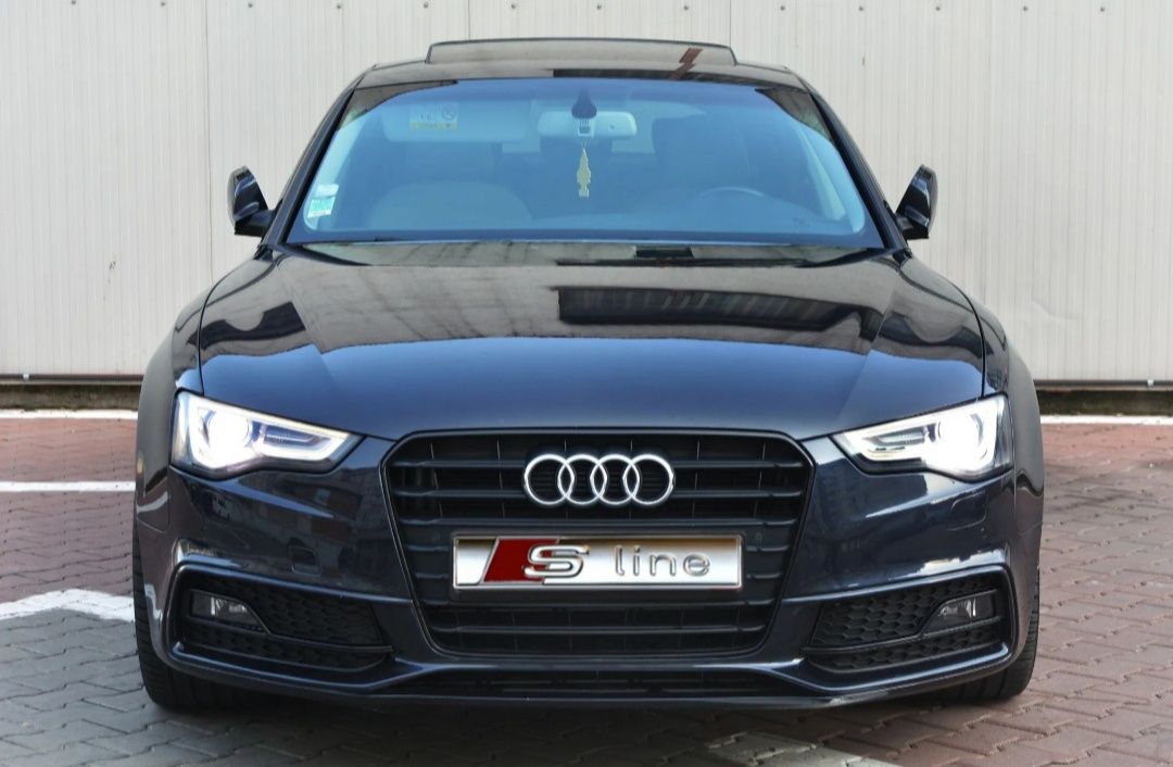 Audi A 5 / S line Plus 2.0 /150 Cp / an 2017 / EXCLUSIV 
Impor