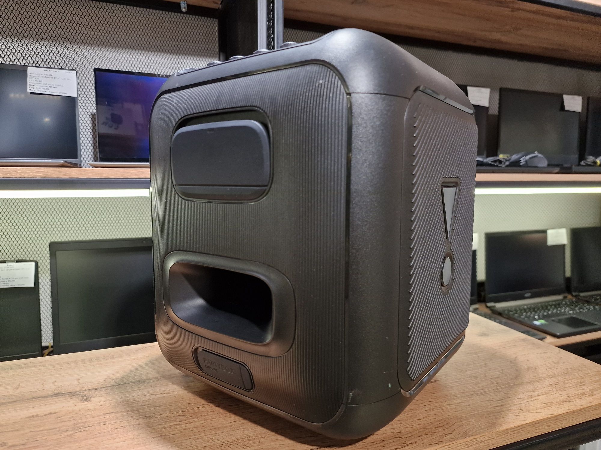 Портативная колонка JBL PartyBox Encore Essential, 100 Вт,  8769/А10