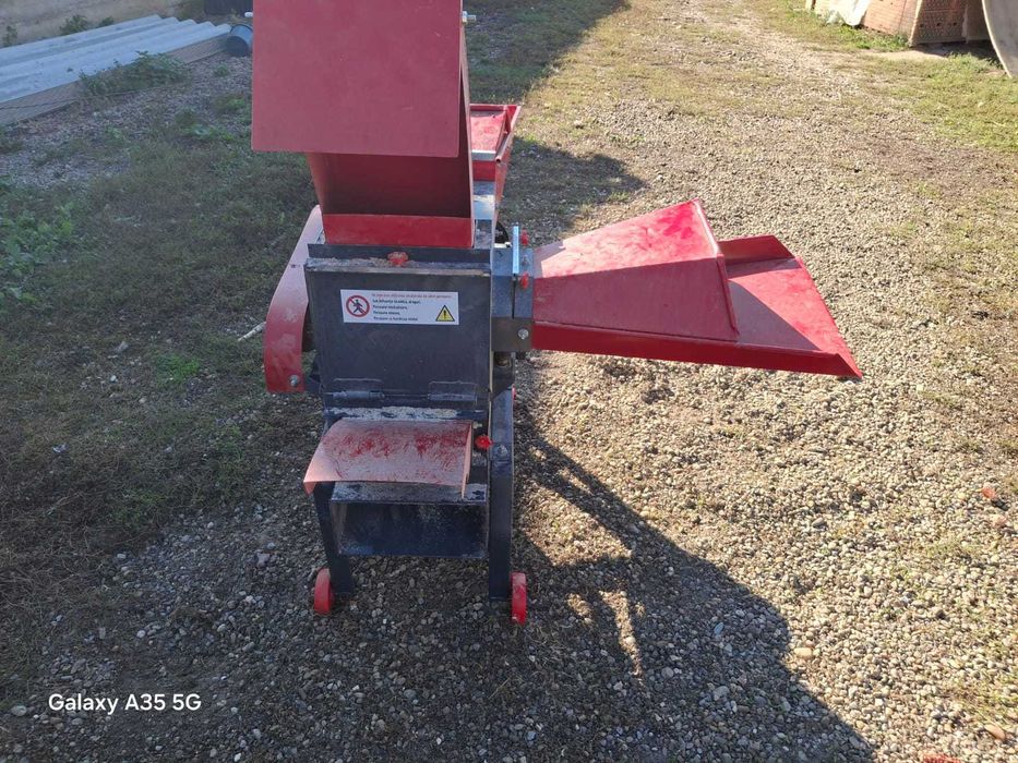 Vănd Moara după tractor