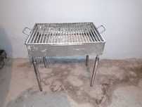 Vând grătar de inox