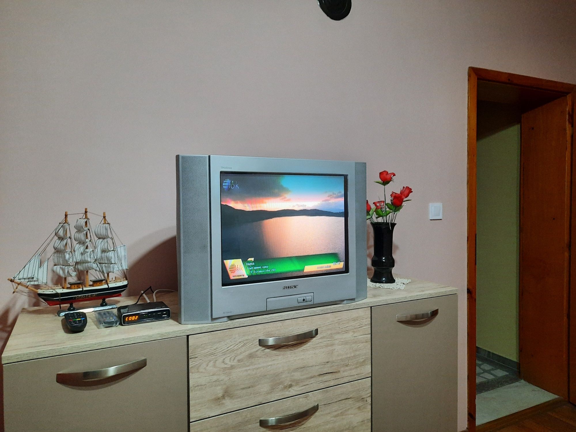 Телевизор SONY - Trinitron 21"