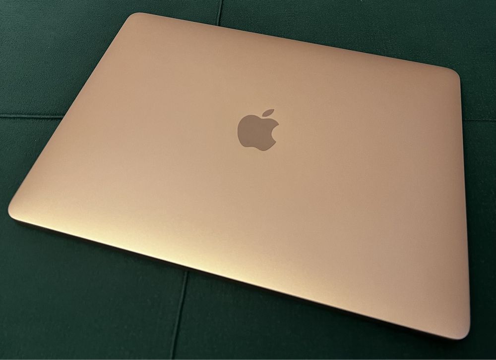 Apple MacBook Air 13 Retina, 2020 , Core i3