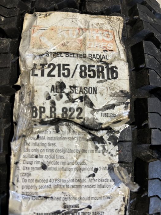 215/85/16 si 7.50-16 anvelope M+S Michelin 750-16