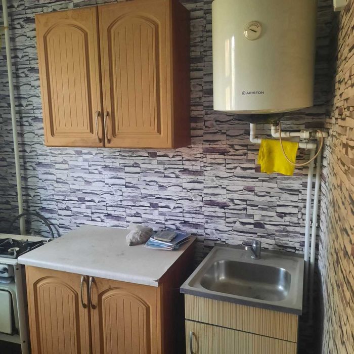 Фрунзиский Техномарт 1 хонали квартира ижарага берилади. ID: 1505