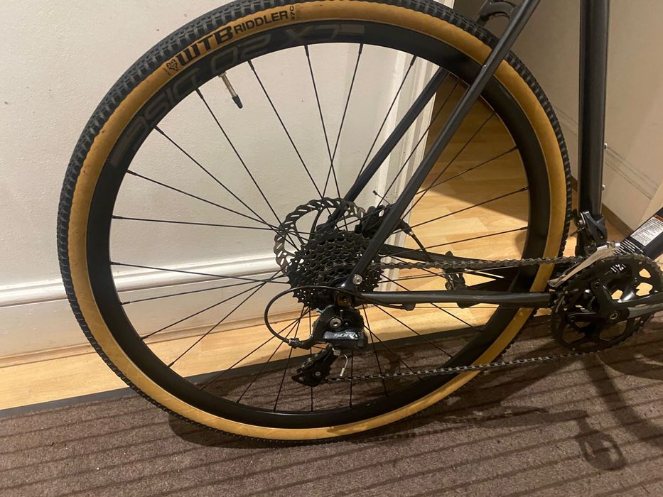 Bicicleta cannondale topstone 3