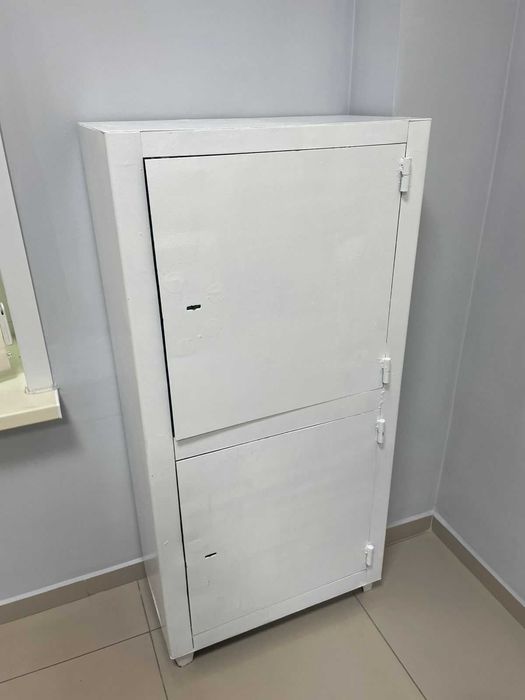 Металлический сейф