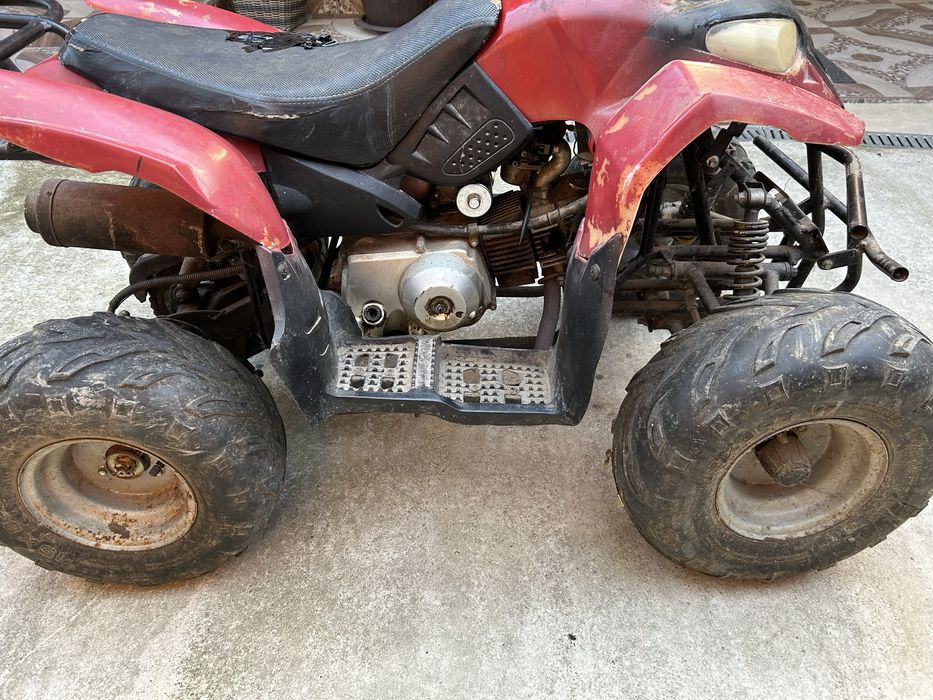 Vand  sau schimb atv de 110 cc