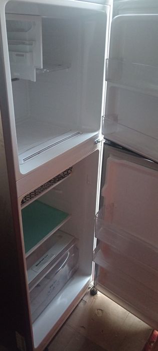 Холодильник Samsung