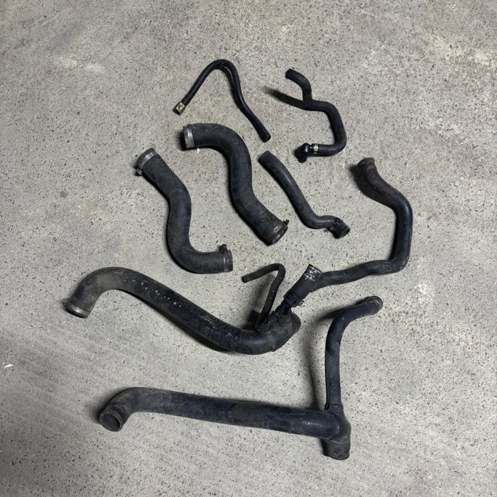 Запчасть 190 мерседес