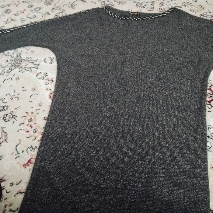 Продам платье женское