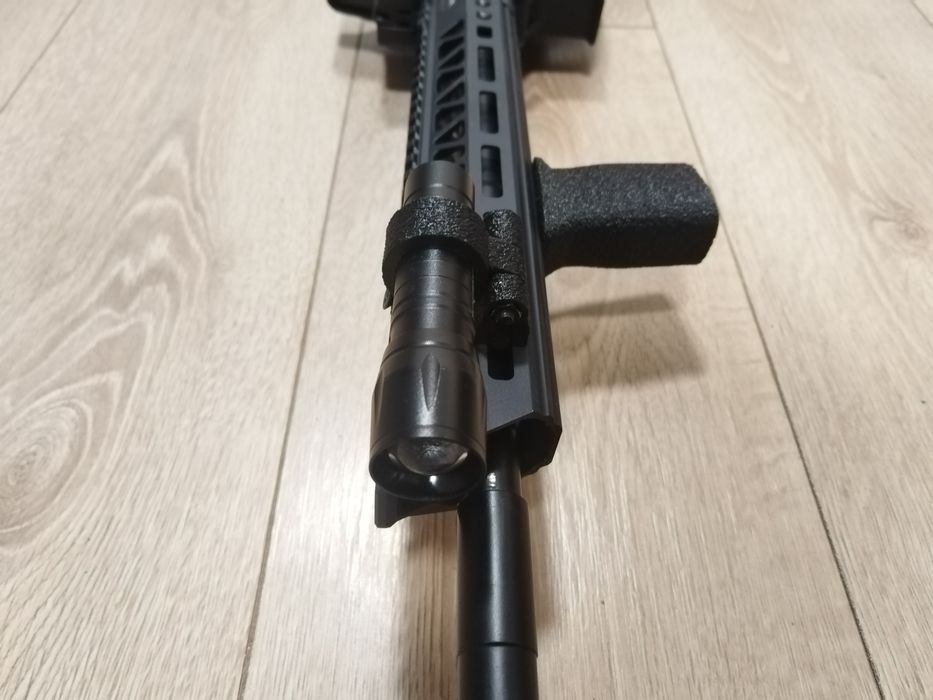 Еърсофт / Airsoft монтаж за фенер (3D Print)