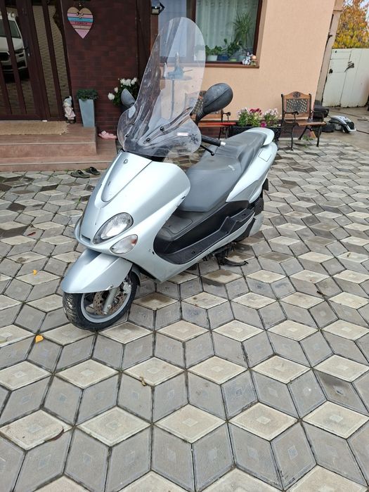 Scuter Yamaha Majesty 125 2004