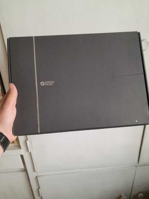 Swiss peak луксозна зареждаща подложка за мишка