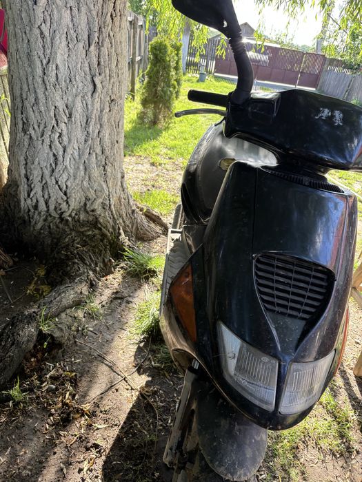 Vand scuter Aprilia de 49cc