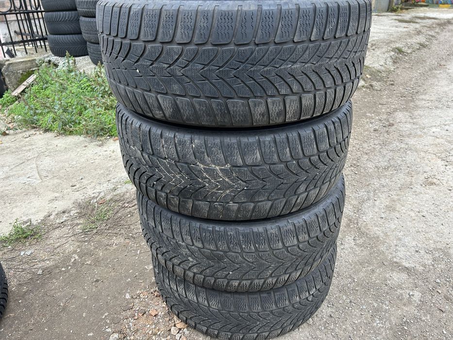 4 зимни гуми dunlop 225 55 17