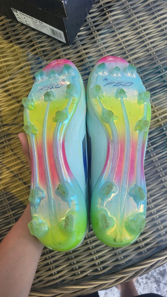 Vand Adidas F50 Fotbal