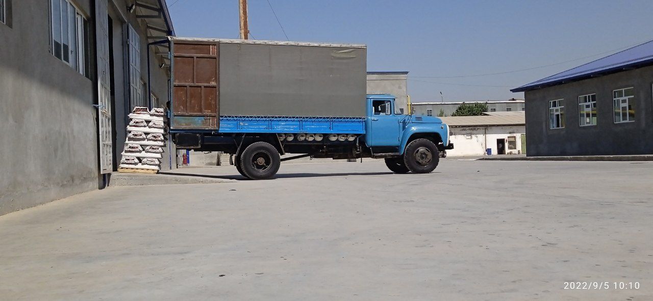 Zil 130 sotiladi