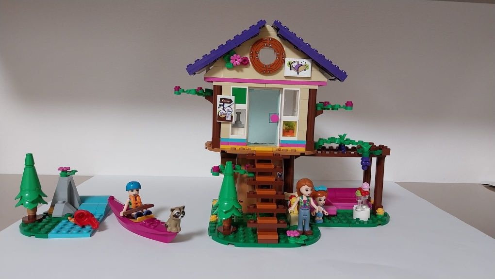 Lego Friends-Căsuța din padure