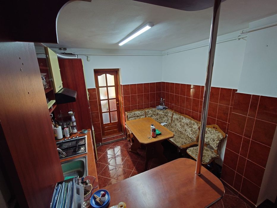 Vand apartament 2 camere