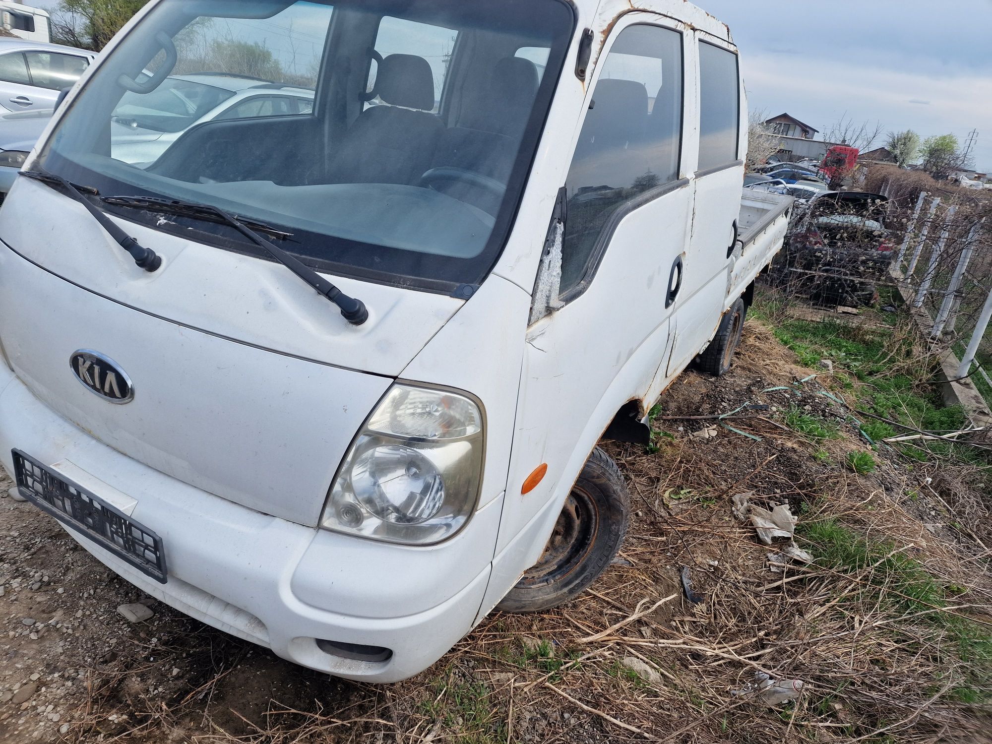 Dezmembrez KIA K2500 k2700 2.5 D4BH