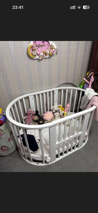 детская мебель (кроватка + шкаф)