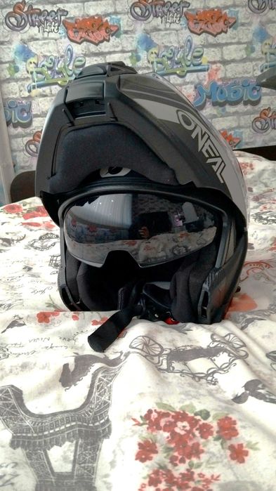 Каска за мотор Oneal