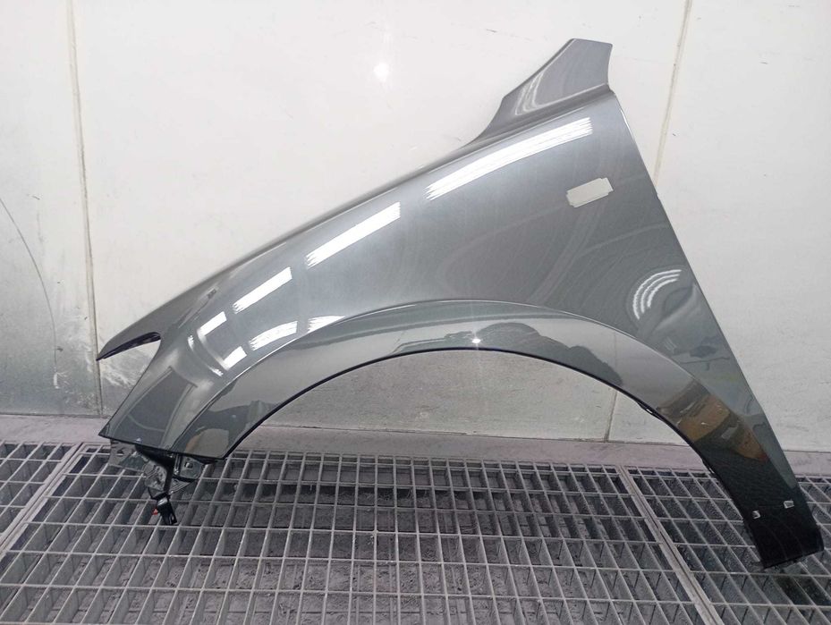 Aripa Fata Stanga Hyundai Santa-Fe 2005-2009 (2J (Gri Inchis))