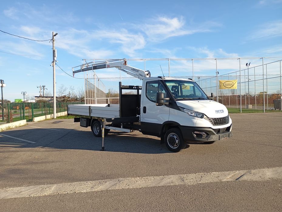 Iveco daily cu macara