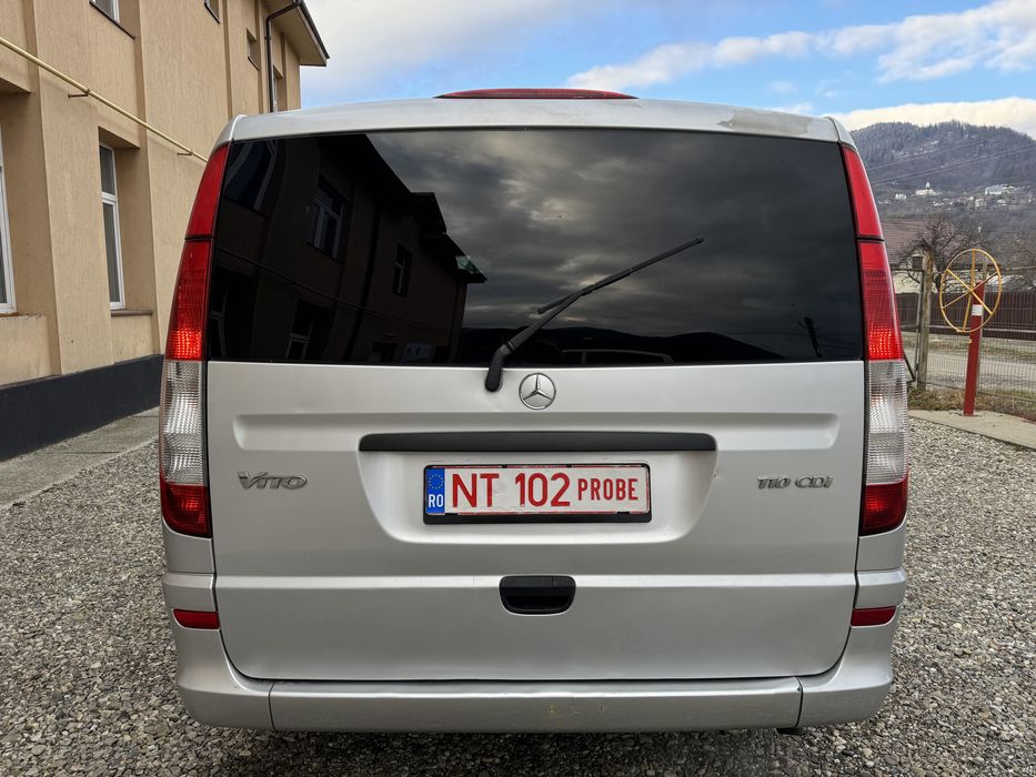Mercedes vito 9 locuri 2011