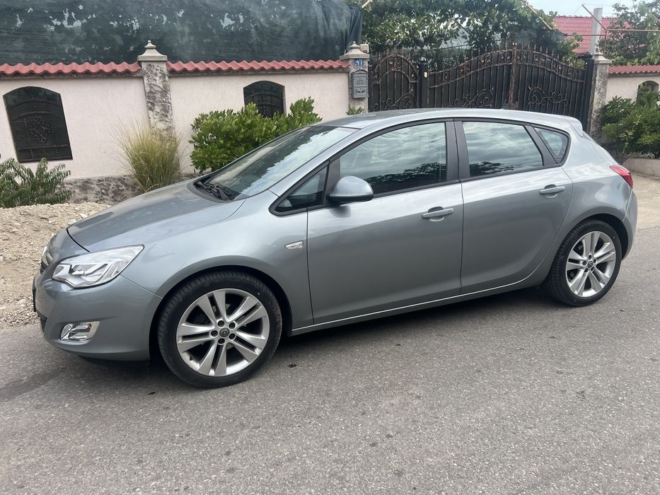 Opel astra j 2011 1.4 benzina ,91.000 km