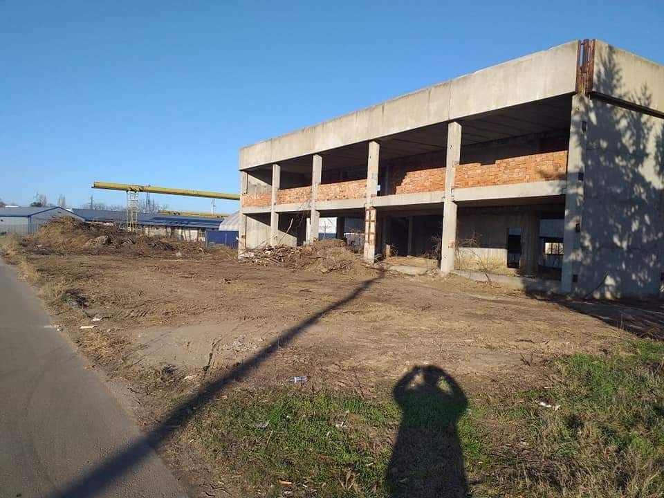 Продава се Промишлена сграда в Силистра, Север - 3000 кв.м за 49 €/кв.м - Снимка #2