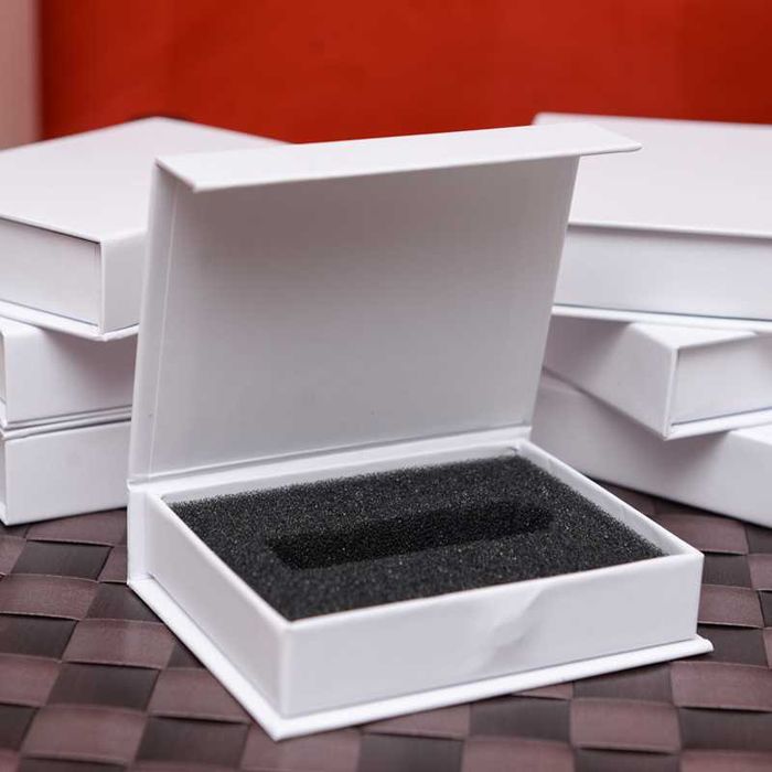 Cutie din carton pentru memorie USB, Stick, Alba, Magnet