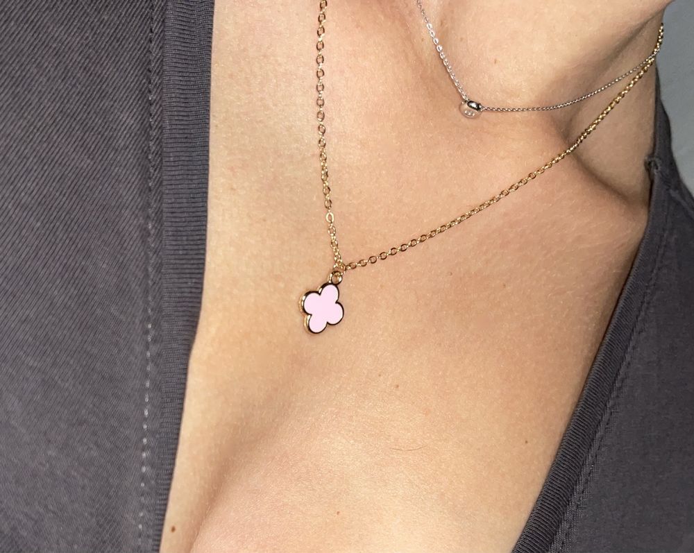 Златисто колие ван клиф van cleef розова детелина синджир бижу