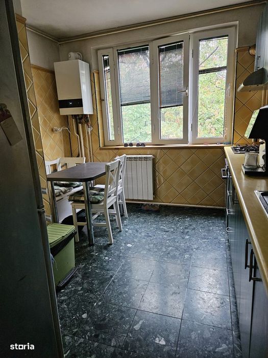 Apartament 4 camere, Centrala, Pret Negociabil