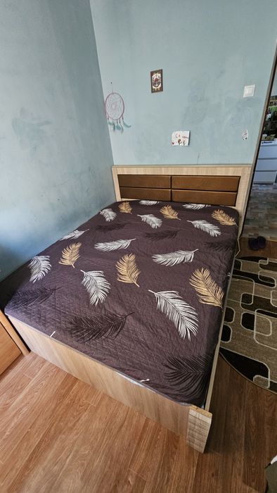 Кровать двуспальная