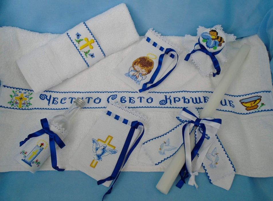 Комплекти за кръщене-ръчно извезани