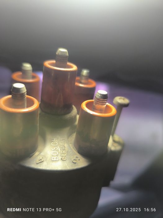 Продам крышку трамблёра на mercedes m102