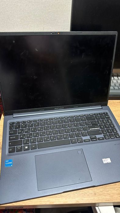 ноутбук Asus vivobook