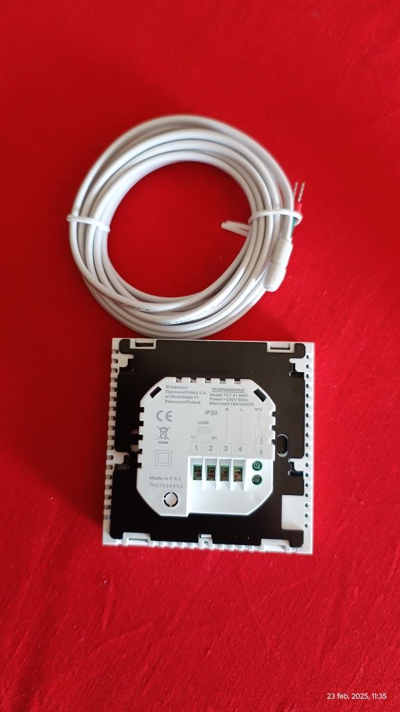 Termostat inteligent încălzire în pardoseală cu wifi