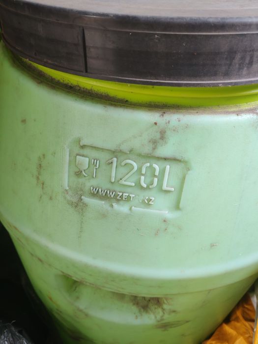 Бочка пластик 2 шт по 5000