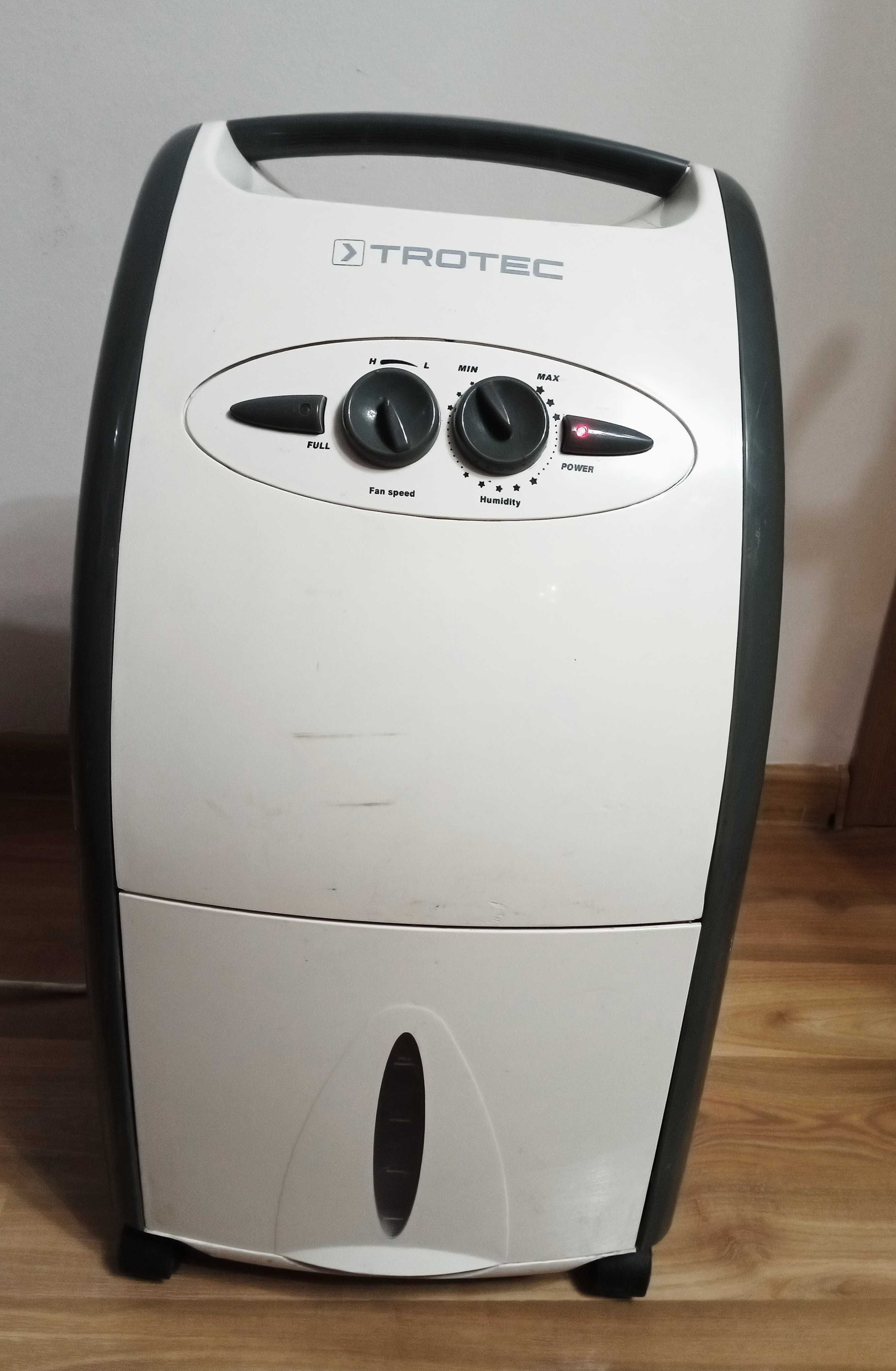 Влагоабсорбатор TROTEK 24л. / 24ч.