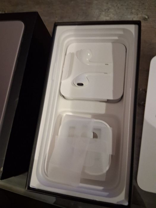 iPhone 11pm перфектен