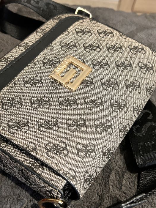 GUESS дамска чанта