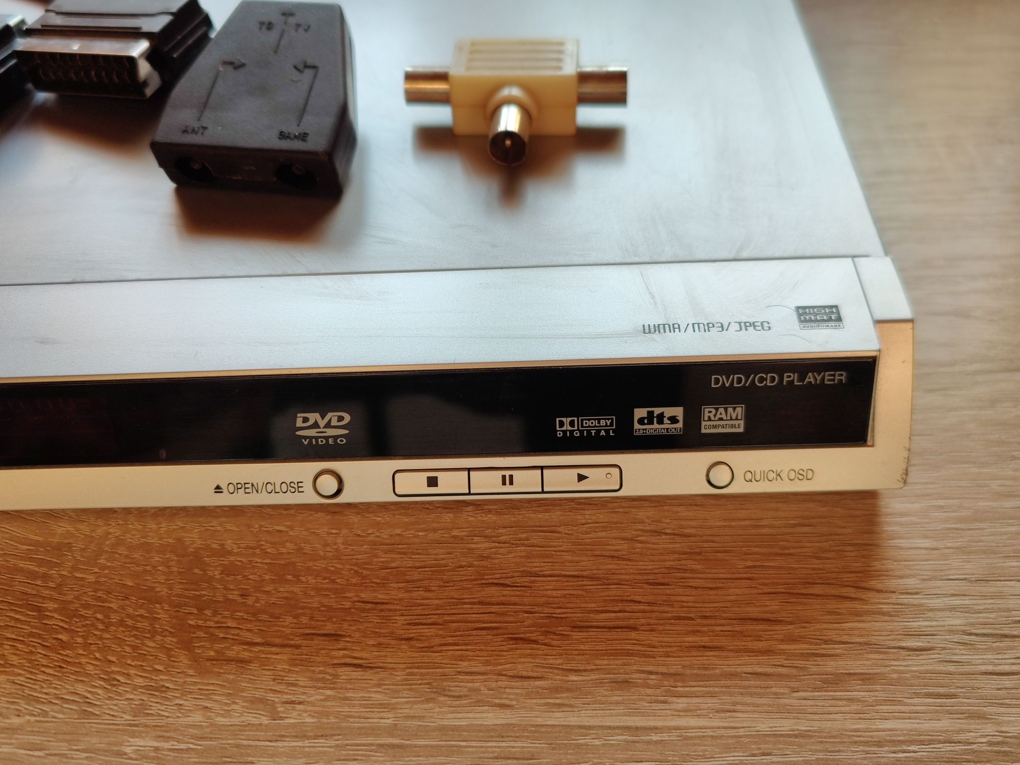 Panasonic DVD-S295 2005 DVD player