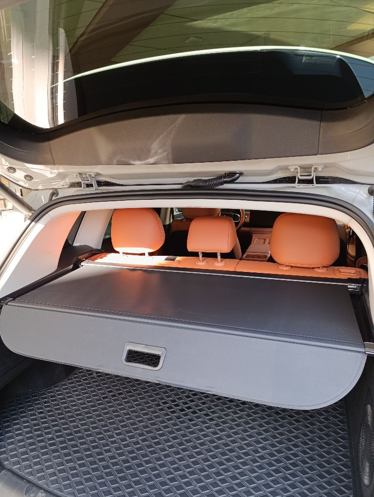 Leapmotor C10 C16 uchun aksessuarlar mavjud. Bar organayzer Rul Chexol