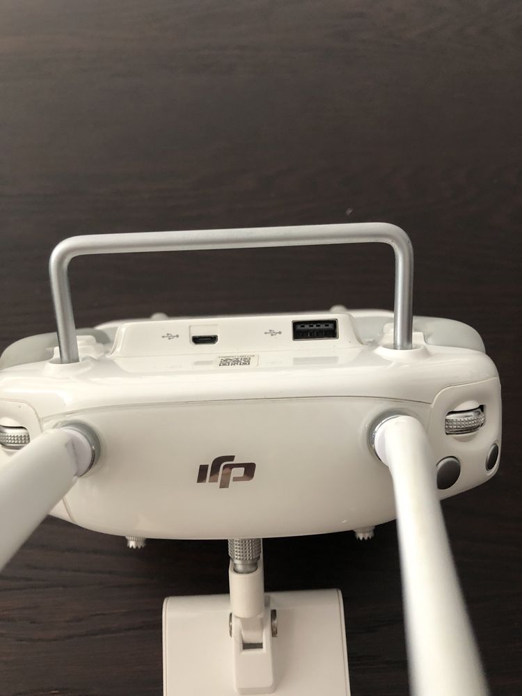 Telecomand Dji Phantom GL300C cu probleme