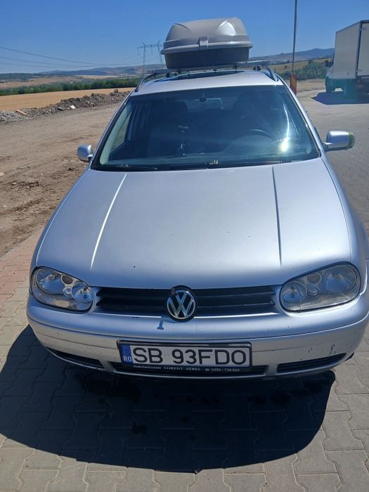 Vând glof 4 19 dizel an 2005  masina personala arata și merge bine