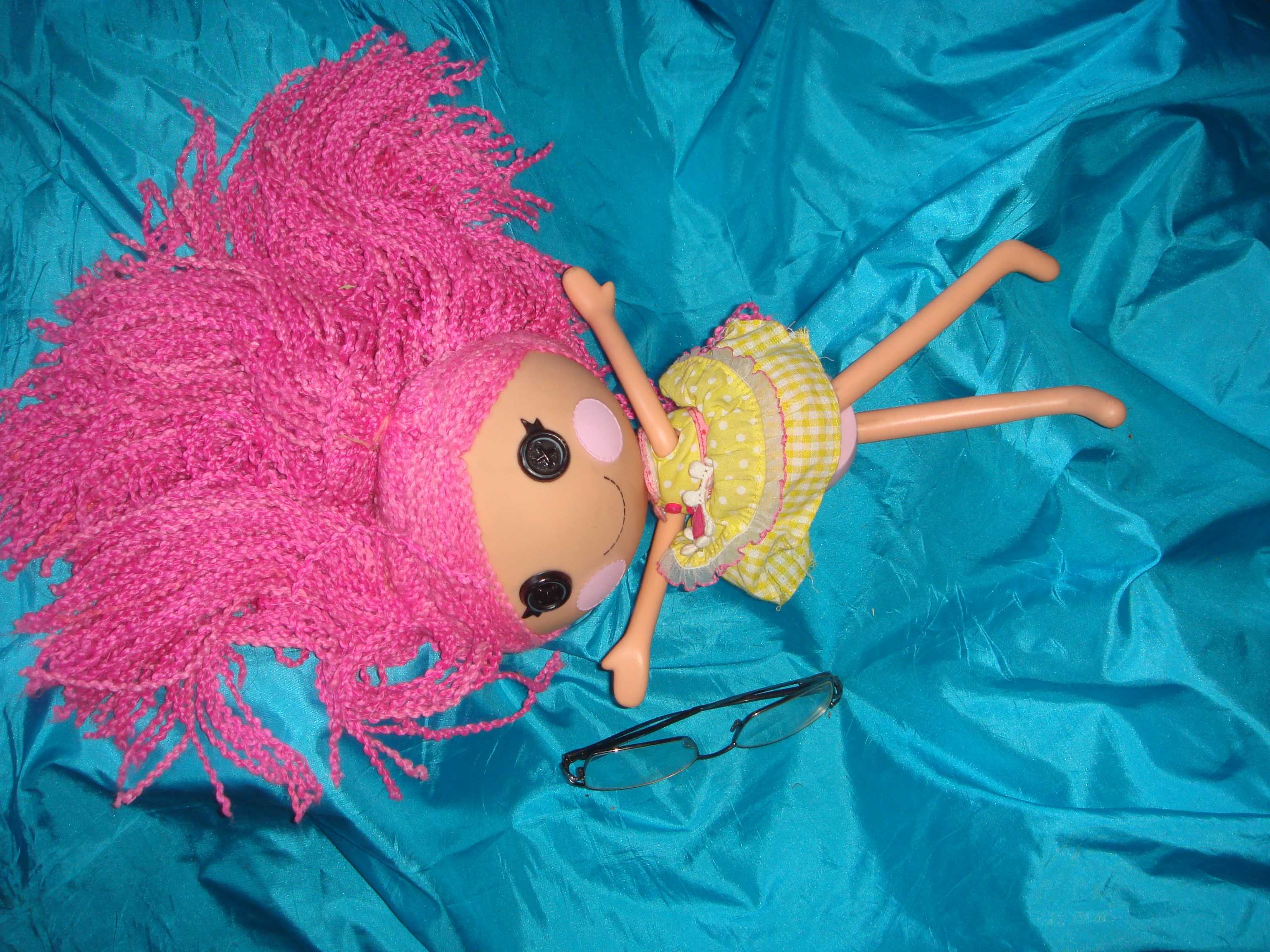 Кукла 2013 MGA Entertainment фирменная коллекционная в новом состоянии