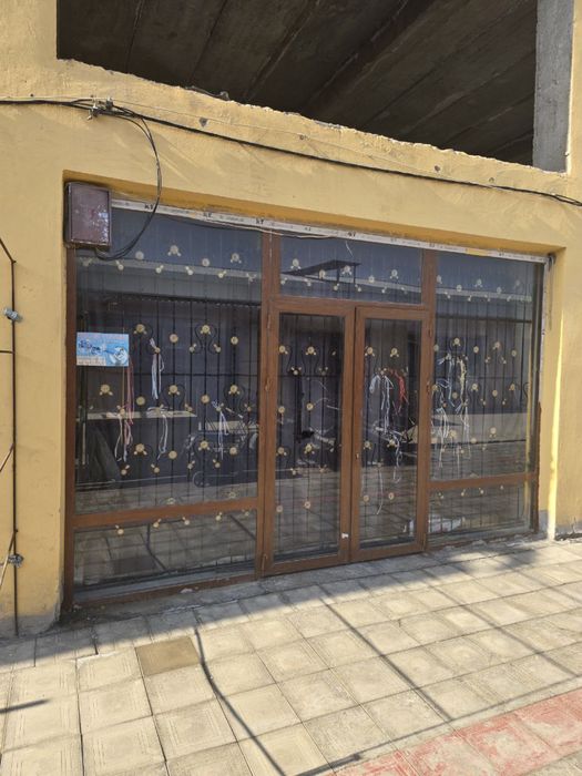 Do’kon sotiladi toza bozorda
