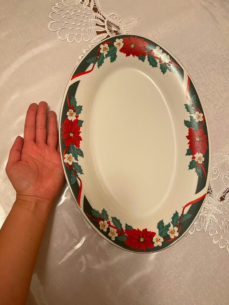 Столовый сервиз на 8 персон (26 тарелок в общем)